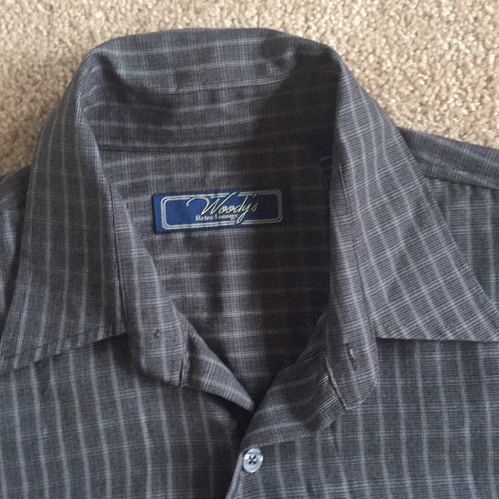 Woodys button down shirt size medium - Picture 2 of 4